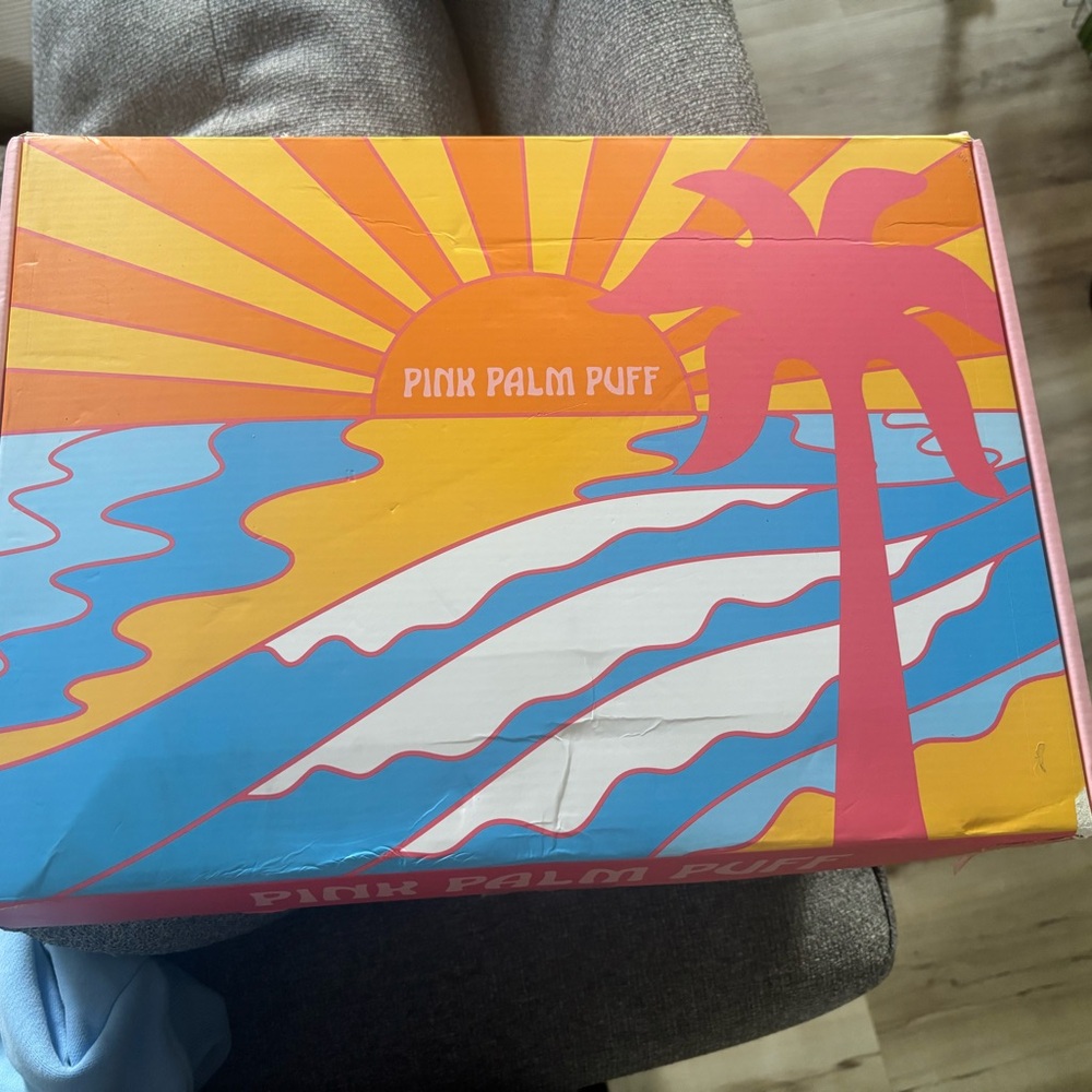 Pink Palm Puff Women's Sweatshirt